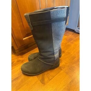 Woman’s Eddie Bauer, waterproof leather riding boots size 9 1/2